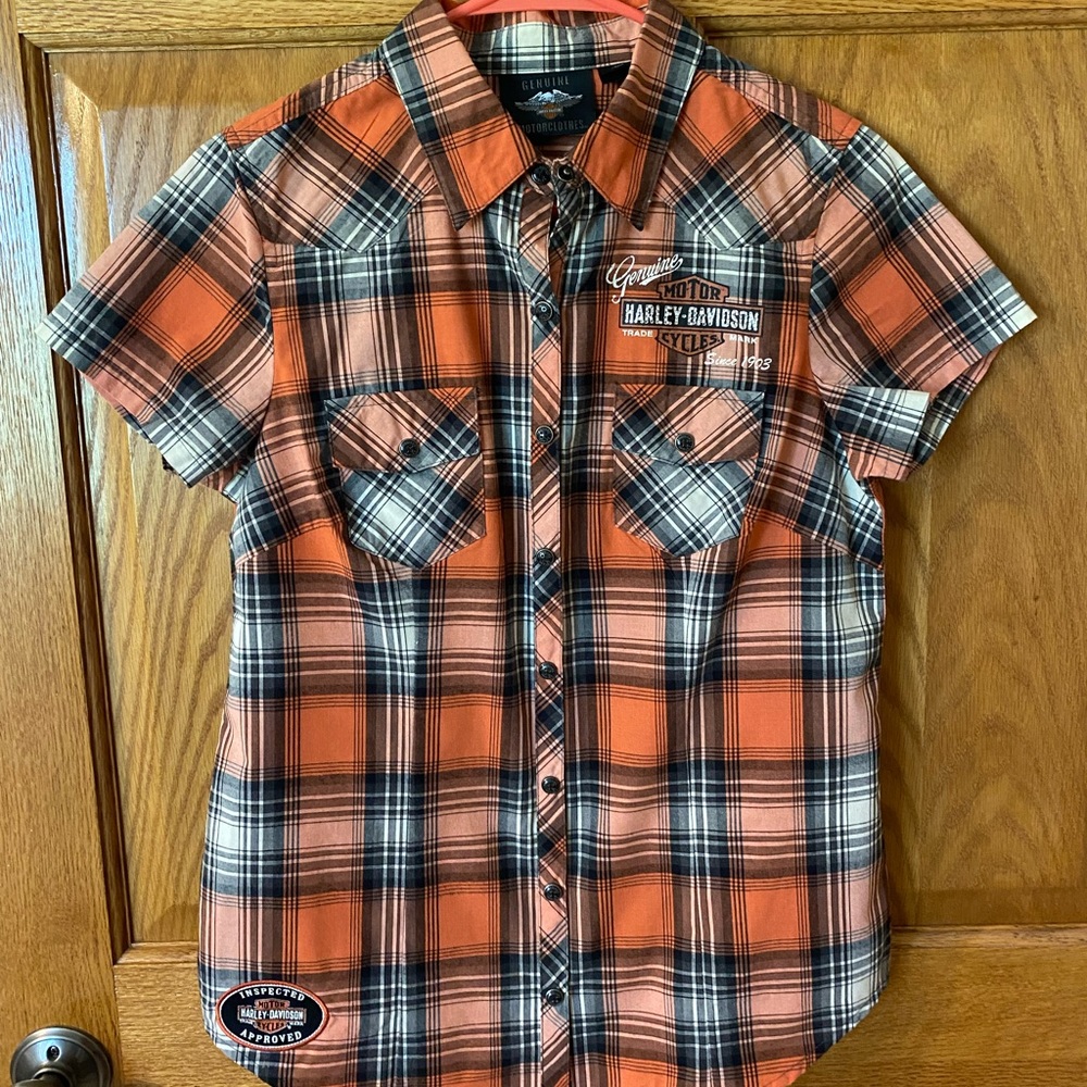 Like new women’s Harley Davidson shirt